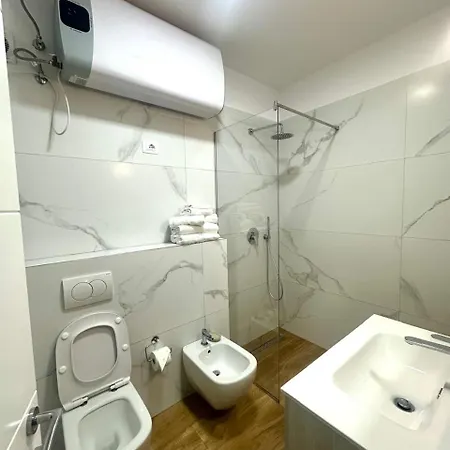Apartment Ledia's